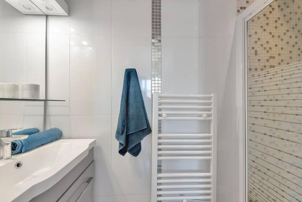 Apartment Croisette - Modern 2 Bdrs Location!