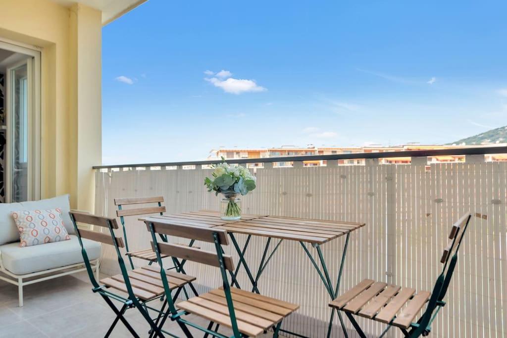 Croisette - Modern 2 Bdrs Location! Apartment Cannes