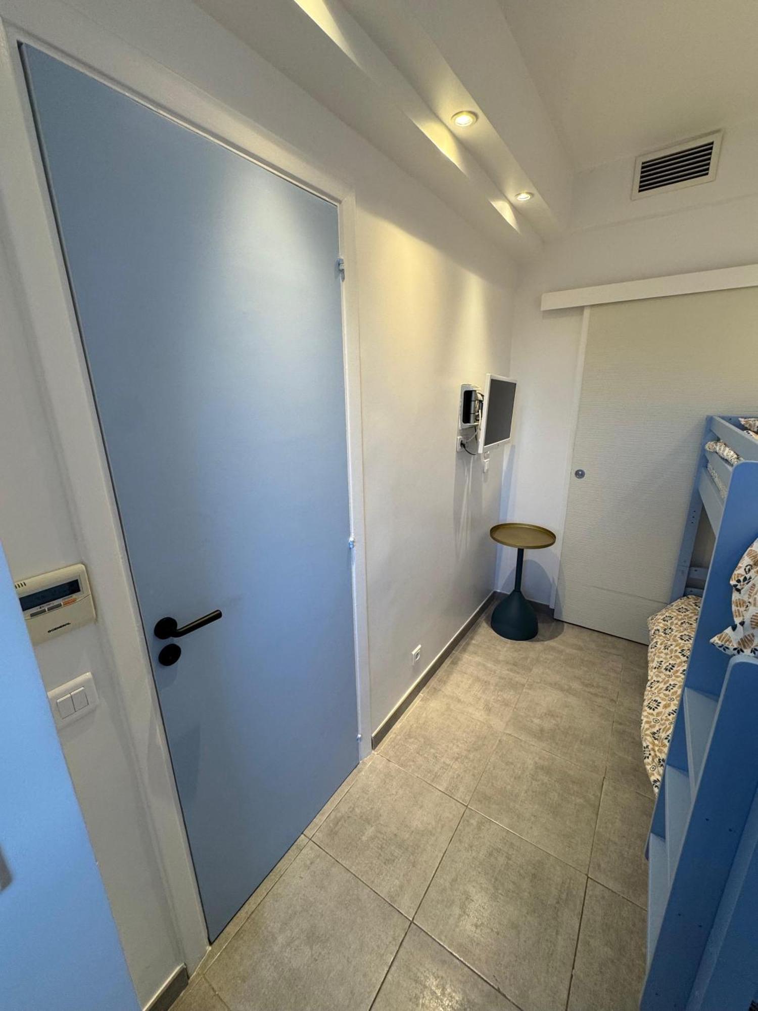 Apartment Croisette - Modern 2 Bdrs Location!